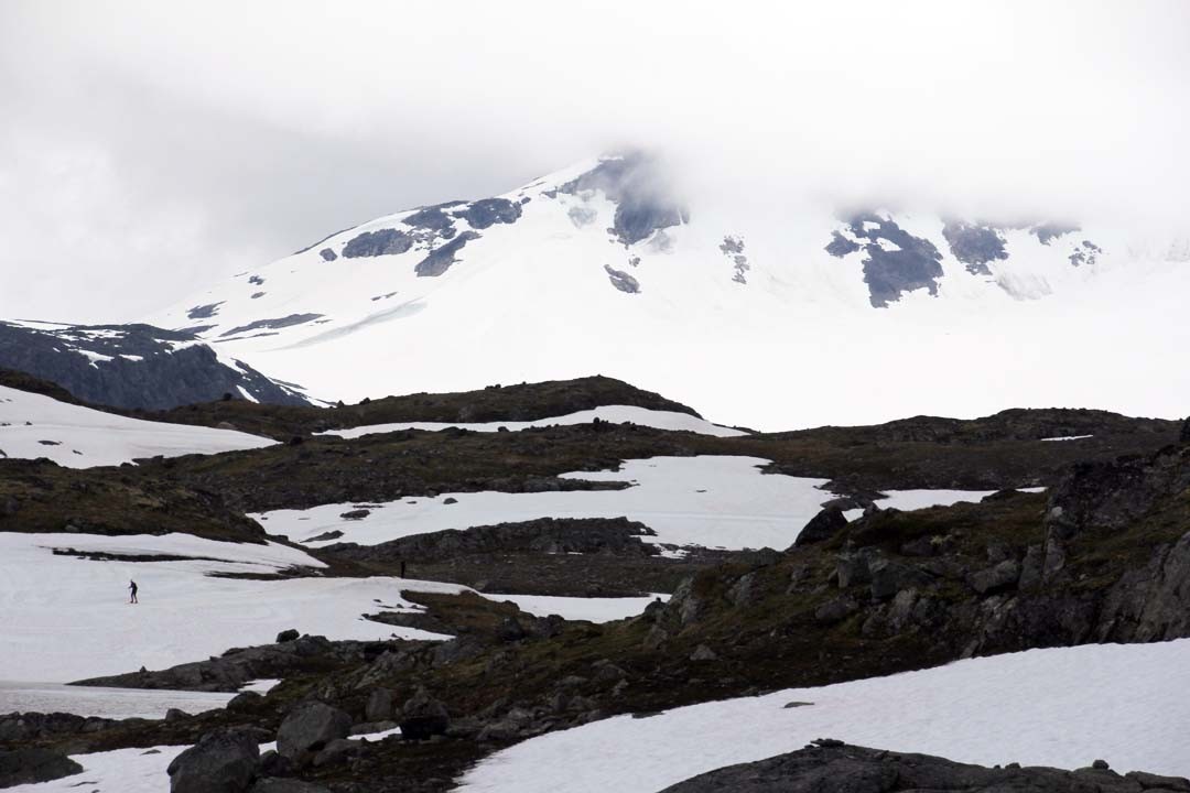 Montagnes du Jotunheimen en Norvège et ski de fond